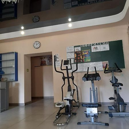 Hotel Pivdennyi Oleksandriia Esterno foto
