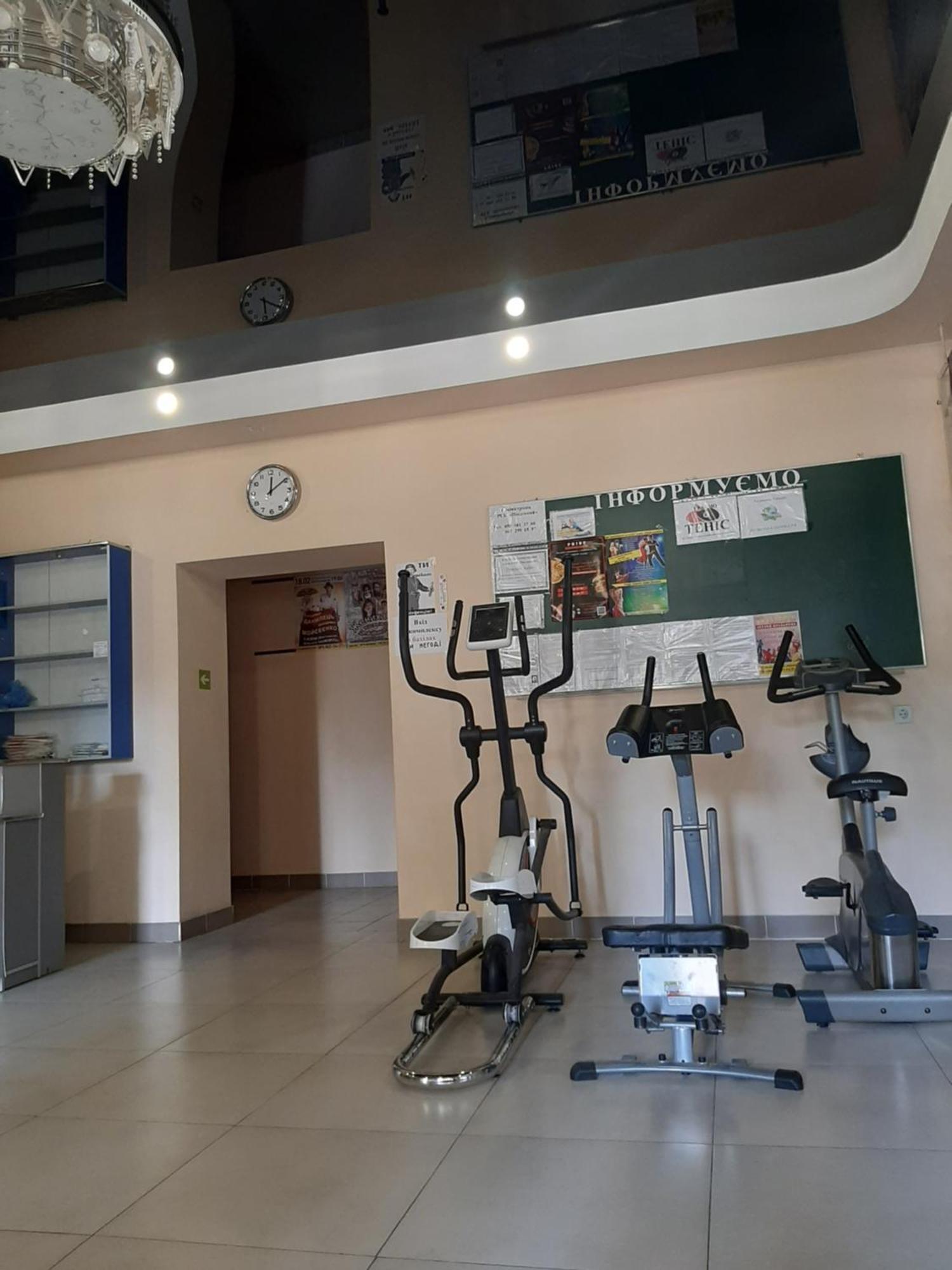 Hotel Pivdennyi Oleksandriia Esterno foto